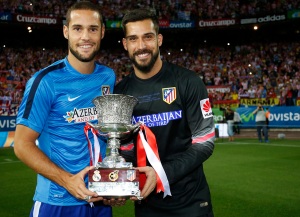 Mario Suárez y Moyá celebran el título| Club Atlético de Madrid